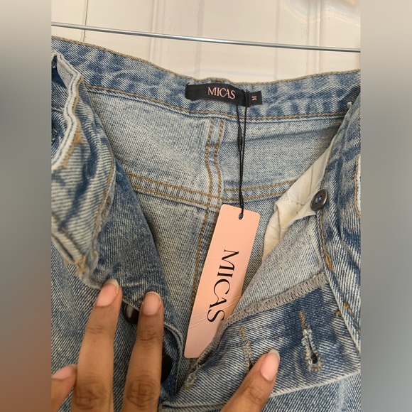 Asymmetric Straight Jeans -Micas - Picture 4 of 17